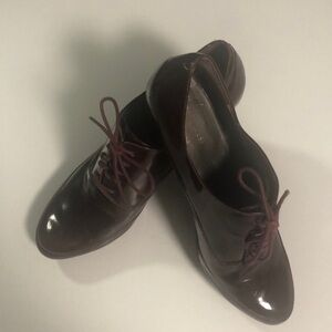 Nine West heels in dark maroon color. Like new!!